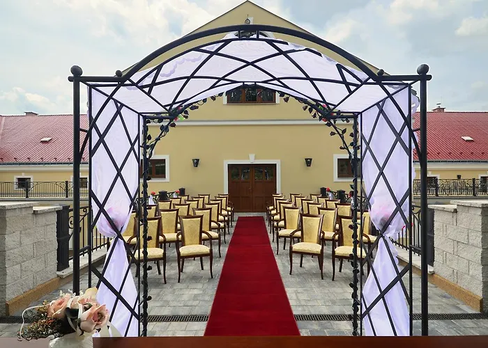 Maly Pivovar Отель 4*